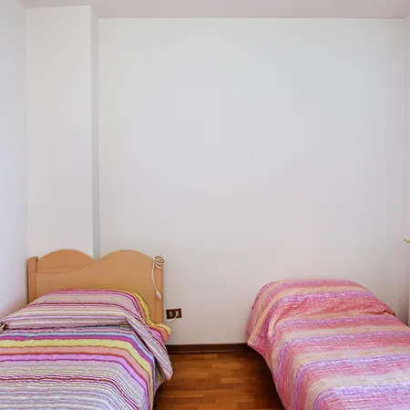 2 Bedroom Awesome In