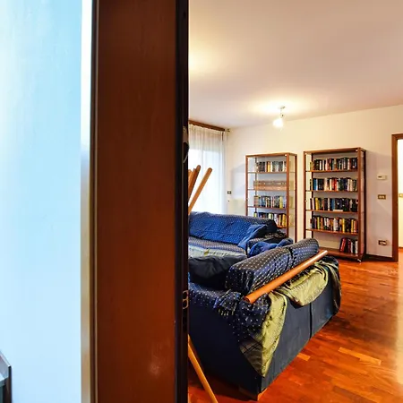 2 Bedroom Awesome In Apartment Sacile