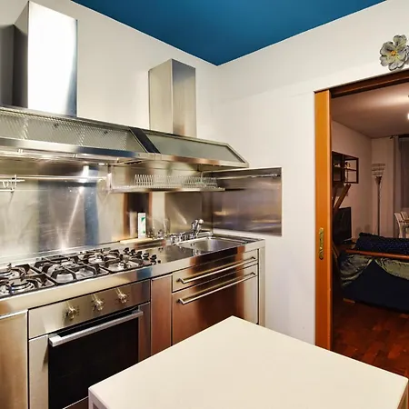 Appartement 2 Bedroom Awesome In *