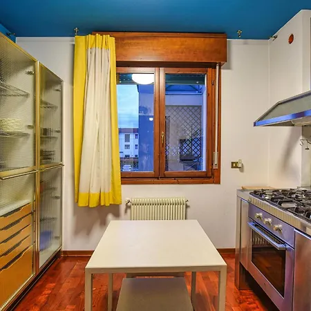 2 Bedroom Awesome In Appartement Sacile