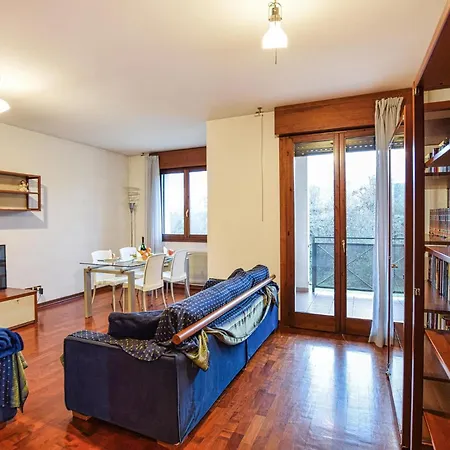 Apartment 2 Bedroom Awesome In