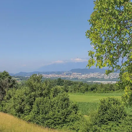 Appartement 2 Bedroom Awesome In Sacile