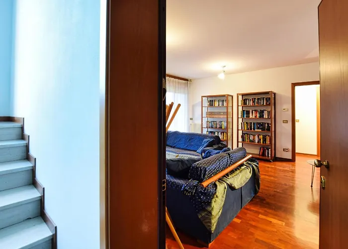 2 Bedroom Awesome In Apartment Sacile
